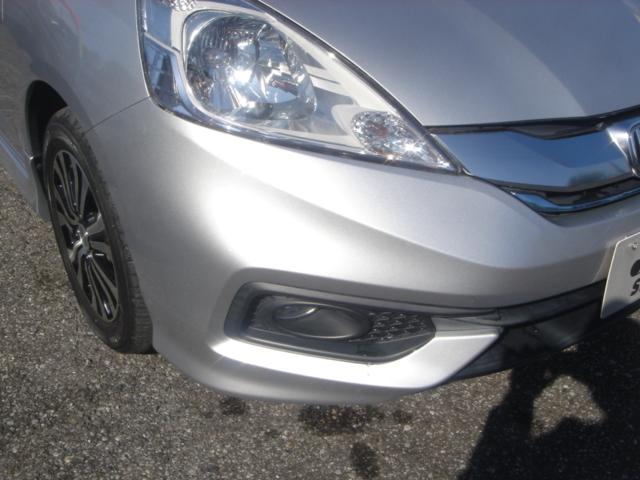 フィットシャトルハイブリッド ハイブリッド・スマートセレクション SDナビ・ワンセグ・Rカメラ・シートヒーター・クルコン・HID・ETC・パドルシフト・AUTOヘッドライト・革巻きステアリング・Bluetooth・純正AW・スマートキー・ステアリングスイッチ・禁煙車(41枚目)