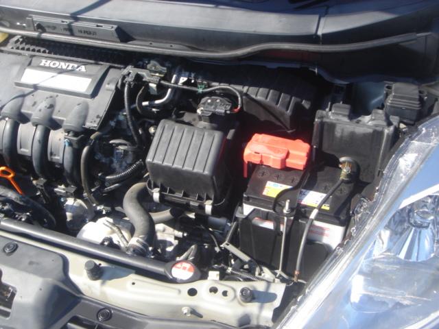 フィットシャトルハイブリッド ハイブリッド・スマートセレクション SDナビ・ワンセグ・Rカメラ・シートヒーター・クルコン・HID・ETC・パドルシフト・AUTOヘッドライト・革巻きステアリング・Bluetooth・純正AW・スマートキー・ステアリングスイッチ・禁煙車(53枚目)