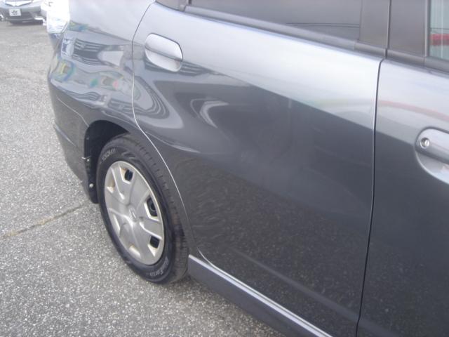 フィットシャトルハイブリッド ハイブリッド・スマートセレクション HDDナビ・1セグ・Rカメラ・HID・ETC・クルコン・VIDEO入力端子・USB入力端子・ステアリングスイッチ・AUTOヘッドライト・スマートキー・ECOモードスイッチ・横滑り防止装置・禁煙車(33枚目)