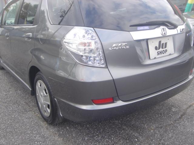 フィットシャトルハイブリッド ハイブリッド・スマートセレクション HDDナビ・1セグ・Rカメラ・HID・ETC・クルコン・VIDEO入力端子・USB入力端子・ステアリングスイッチ・AUTOヘッドライト・スマートキー・ECOモードスイッチ・横滑り防止装置・禁煙車(35枚目)