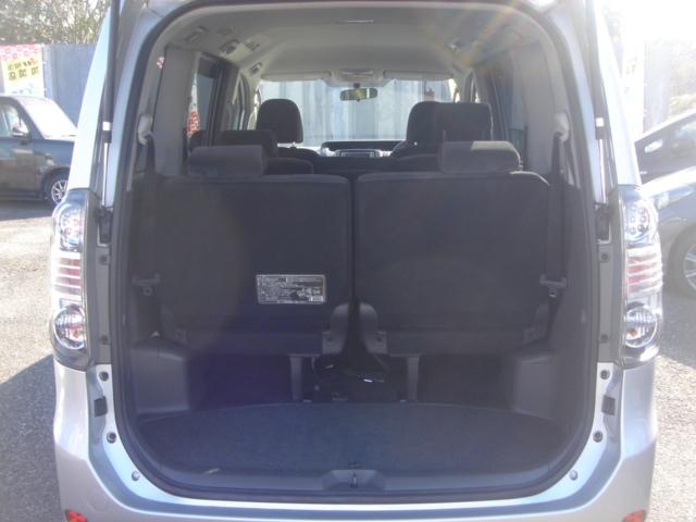 ヴォクシー X Lエディション 純正ナビ・Rカメラ・DVD再生・左電動スライドドア・プロジェクター式HID・ETC・デュアルオートエアコン・ウインカーミラー・禁煙車(16枚目)