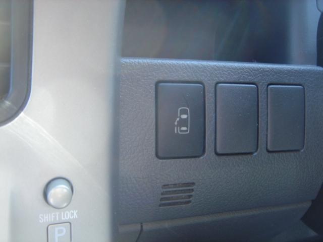 ヴォクシー X Lエディション 純正ナビ・Rカメラ・DVD再生・左電動スライドドア・プロジェクター式HID・ETC・デュアルオートエアコン・ウインカーミラー・禁煙車(24枚目)