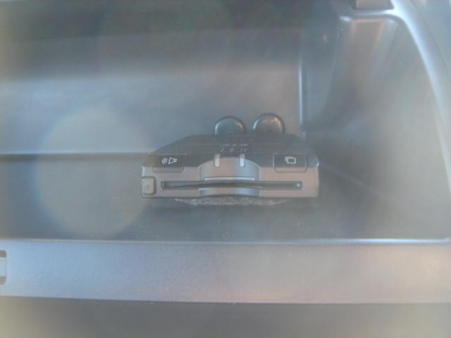 ヴォクシー X Lエディション 純正ナビ・Rカメラ・DVD再生・左電動スライドドア・プロジェクター式HID・ETC・デュアルオートエアコン・ウインカーミラー・禁煙車(25枚目)