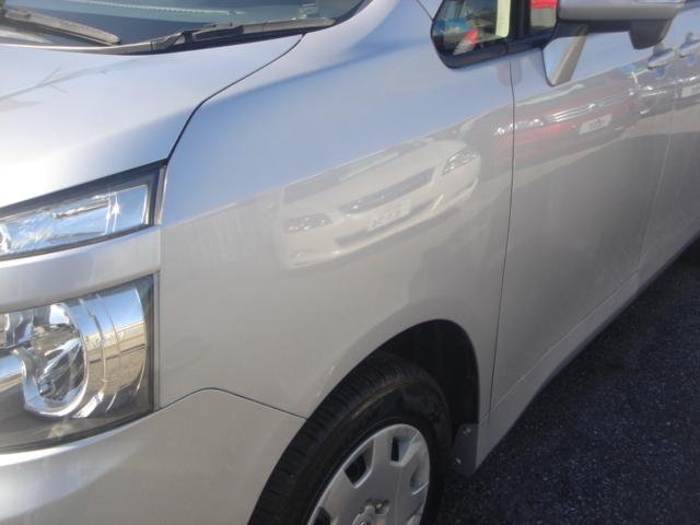 ヴォクシー X Lエディション 純正ナビ・Rカメラ・DVD再生・左電動スライドドア・プロジェクター式HID・ETC・デュアルオートエアコン・ウインカーミラー・禁煙車(31枚目)