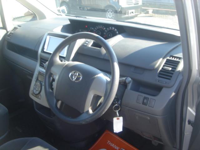 ヴォクシー X Lエディション 純正ナビ・Rカメラ・DVD再生・左電動スライドドア・プロジェクター式HID・ETC・デュアルオートエアコン・ウインカーミラー・禁煙車(46枚目)