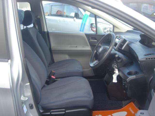 フリード フレックス　エアロ　ＣＤ・左電動スライドドア・ＨＩＤ・ＥＴＣ・ＡＵＸ端子・純正リヤスポイラー・純正オプショングリル・純正エアロ・ＡＵＴＯヘッドライト・ウインカーミラー・キーレスキー・禁煙車（14枚目）