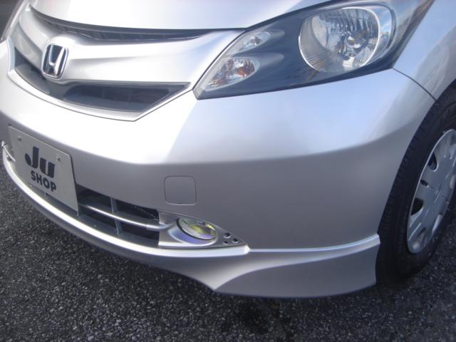 フリード フレックス　エアロ　ＣＤ・左電動スライドドア・ＨＩＤ・ＥＴＣ・ＡＵＸ端子・純正リヤスポイラー・純正オプショングリル・純正エアロ・ＡＵＴＯヘッドライト・ウインカーミラー・キーレスキー・禁煙車（32枚目）