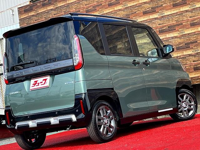 デリカミニ Ｔ　プレミアム　全方位モニター　デジタルインナーミラー　パドルシフト　ステアリングヒーター　前席シートヒーター　ハンズフリーパワスラ　両側パワスラ　ステリモ　アダプティブクルコン　シーリングファン　届出済み未使用車（5枚目）