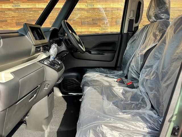 デリカミニ Ｔ　プレミアム　全方位モニター　デジタルインナーミラー　パドルシフト　ステアリングヒーター　前席シートヒーター　ハンズフリーパワスラ　両側パワスラ　ステリモ　アダプティブクルコン　シーリングファン　届出済み未使用車（14枚目）