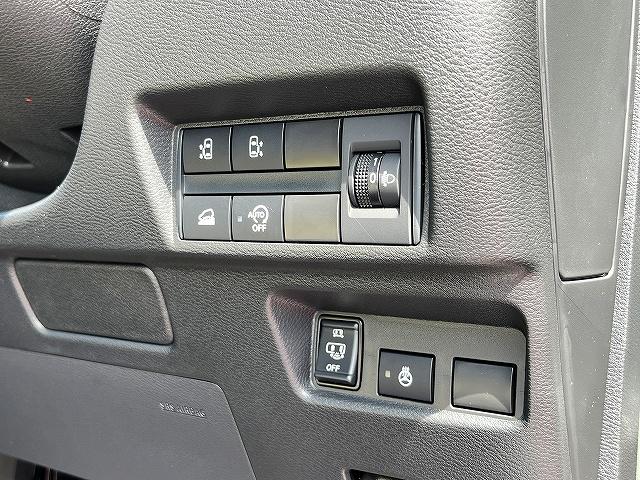 デリカミニ Ｔ　プレミアム　リミテッドエディション　全方位モニター　９型ディスプレイオーディオ　アップルカープレイ・アンドロイドオート対応　パドルシフト　両側パワスラ　衝突軽減ブレーキ　アダプティブクルーズコントロール　電動パーキング　届出済み未使用車（12枚目）