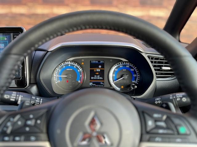 デリカミニ Ｔ　プレミアム　リミテッドエディション　全方位カメラ　９型ディスプレイオーディオ　アップルカープレイ・アンドロイドオート対応　ハンズフリーパワスラ　両側パワスラ　Ｅブレーキ　アダプティブクルコン　パドルシフト　電動パーキング　届出済未使用車（4枚目）