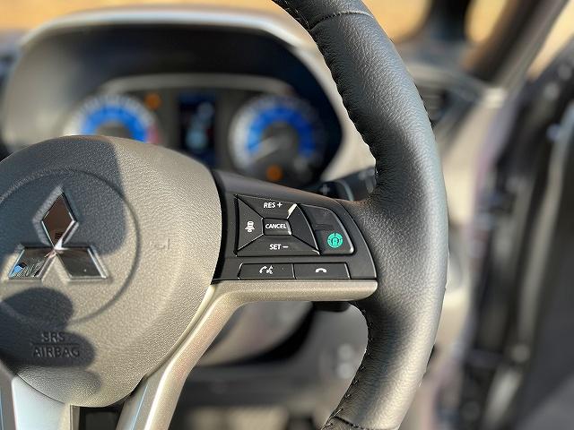 デリカミニ Ｔ　プレミアム　リミテッドエディション　全方位カメラ　９型ディスプレイオーディオ　アップルカープレイ・アンドロイドオート対応　ハンズフリーパワスラ　両側パワスラ　Ｅブレーキ　アダプティブクルコン　パドルシフト　電動パーキング　届出済未使用車（12枚目）
