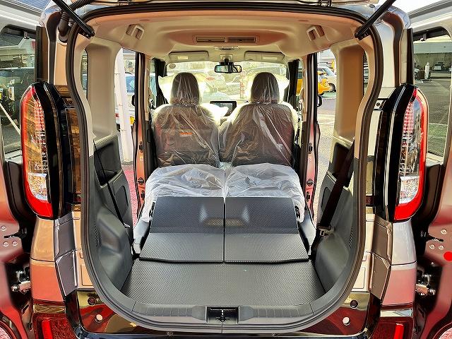 デリカミニ Ｔ　プレミアム　リミテッドエディション　全方位カメラ　９型ディスプレイオーディオ　アップルカープレイ・アンドロイドオート対応　ハンズフリーパワスラ　両側パワスラ　Ｅブレーキ　アダプティブクルコン　パドルシフト　電動パーキング　届出済未使用車（22枚目）