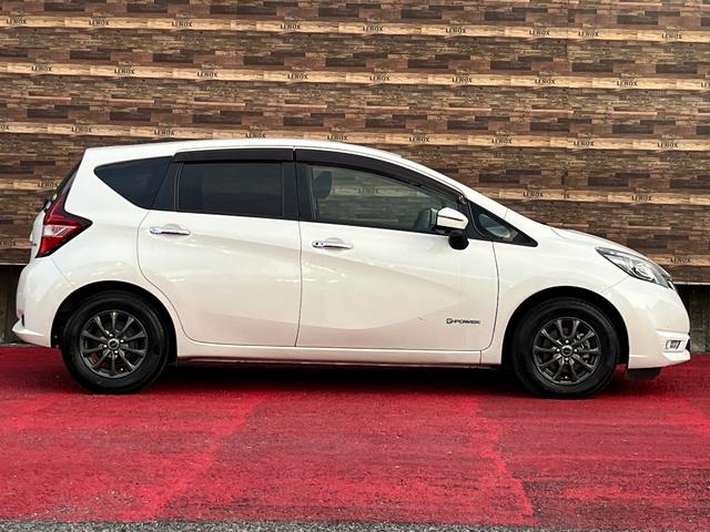 ノート e-パワー X アラウンドビューモニター スマートルームミラー エマージェンシーブレーキ クリアランスソナー ナビ フルセグ BTオーディオ CD録音 ドラレコ ETC車載器 LEDオートライト フォグランプ アルミ(4枚目)