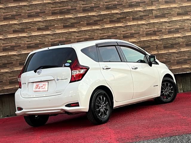 ノート e-パワー X アラウンドビューモニター スマートルームミラー エマージェンシーブレーキ クリアランスソナー ナビ フルセグ BTオーディオ CD録音 ドラレコ ETC車載器 LEDオートライト フォグランプ アルミ(5枚目)