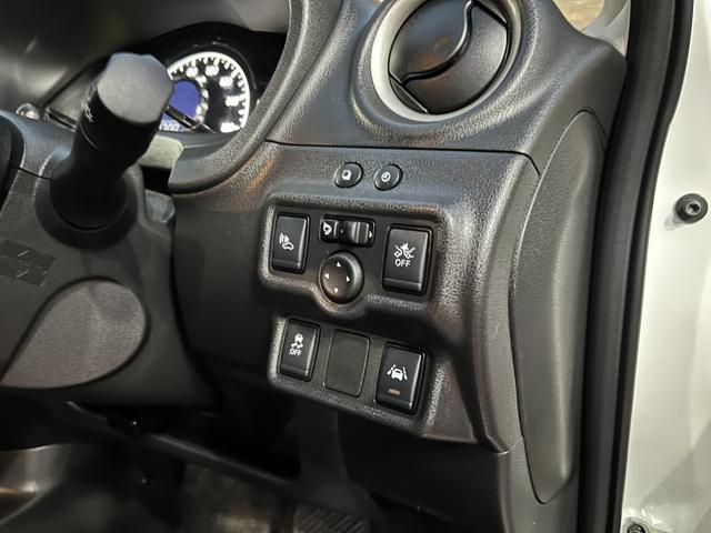 ノート e-パワー X アラウンドビューモニター スマートルームミラー エマージェンシーブレーキ クリアランスソナー ナビ フルセグ BTオーディオ CD録音 ドラレコ ETC車載器 LEDオートライト フォグランプ アルミ(20枚目)