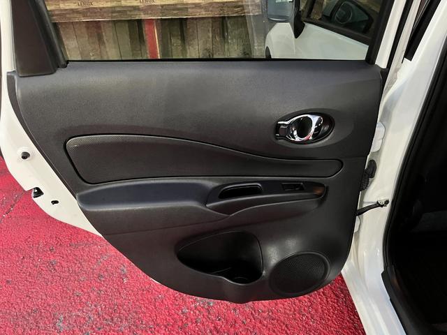 ノート e-パワー X アラウンドビューモニター スマートルームミラー エマージェンシーブレーキ クリアランスソナー ナビ フルセグ BTオーディオ CD録音 ドラレコ ETC車載器 LEDオートライト フォグランプ アルミ(32枚目)