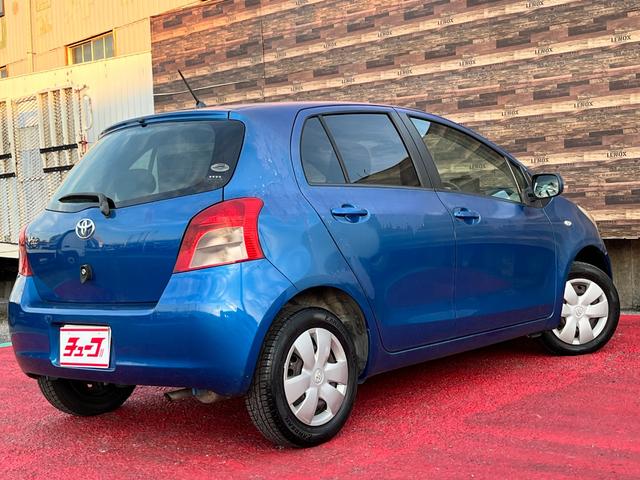 ヴィッツ F ユーザーワンオーナー ドライブレコーダー ETC車載器 キーレスエントリー 電動格納ドアミラー バニティミラー トノカバー(5枚目)