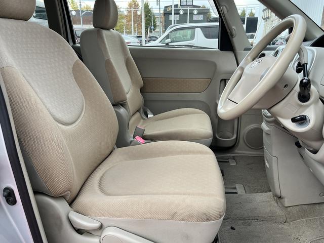 ポルテ １３０ｉ　Ｃパッケージ　パワースライドドア　純正ナビ　ＴＶ　ＤＶＤビデオ再生　オートエアコン　フォグランプ　バニティミラー　シートリフター　社外アルミホイール（6枚目）