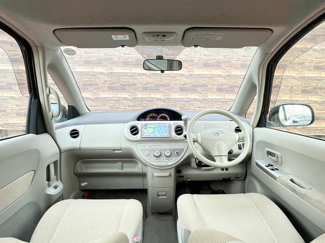 ポルテ １３０ｉ　Ｃパッケージ　パワースライドドア　純正ナビ　ＴＶ　ＤＶＤビデオ再生　オートエアコン　フォグランプ　バニティミラー　シートリフター　社外アルミホイール（8枚目）