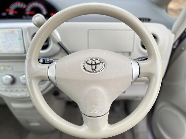 ポルテ １３０ｉ　Ｃパッケージ　パワースライドドア　純正ナビ　ＴＶ　ＤＶＤビデオ再生　オートエアコン　フォグランプ　バニティミラー　シートリフター　社外アルミホイール（9枚目）