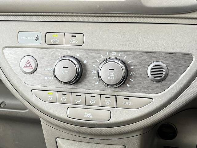 ポルテ １３０ｉ　Ｃパッケージ　パワースライドドア　純正ナビ　ＴＶ　ＤＶＤビデオ再生　オートエアコン　フォグランプ　バニティミラー　シートリフター　社外アルミホイール（17枚目）