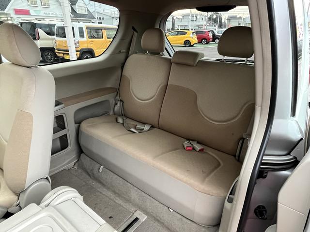 ポルテ １３０ｉ　Ｃパッケージ　パワースライドドア　純正ナビ　ＴＶ　ＤＶＤビデオ再生　オートエアコン　フォグランプ　バニティミラー　シートリフター　社外アルミホイール（21枚目）