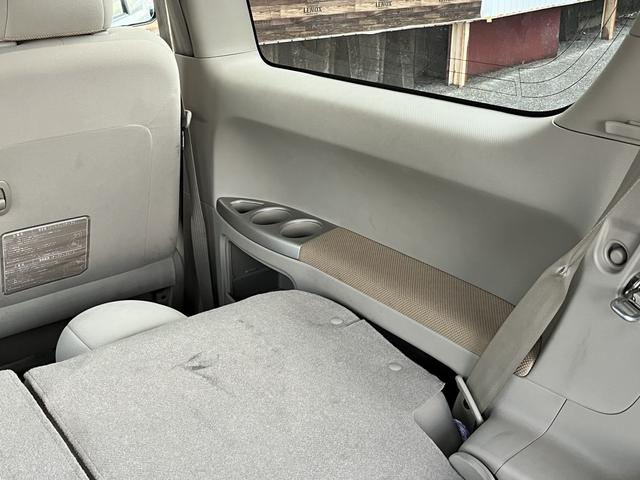 ポルテ １３０ｉ　Ｃパッケージ　パワースライドドア　純正ナビ　ＴＶ　ＤＶＤビデオ再生　オートエアコン　フォグランプ　バニティミラー　シートリフター　社外アルミホイール（22枚目）