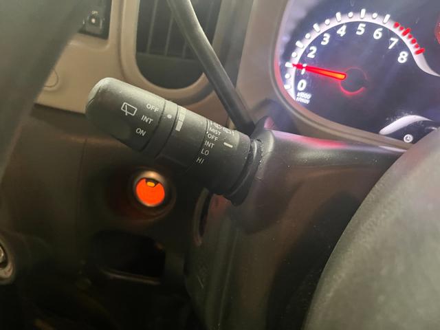 キューブ 15X Mセレクション メモリ-ナビ フルセグTV DVDビデオ再生 CD録音 バックカメラ ETC車載器 インテリキー プッシュスタート バニティミラー(14枚目)