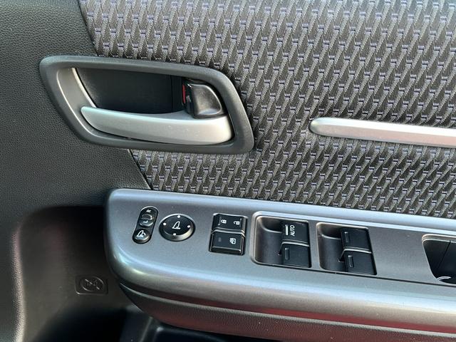 ステップワゴンスパーダ スパーダアドバンスパッケージβ ワンオーナー ホンダセンシング わくわくゲート 両側パワスラ ナビ 後席フリップダウンモニター フルセグTV Bluetooth DVD再生 バックカメラ ビルトインETC アダプティブクルコン(11枚目)