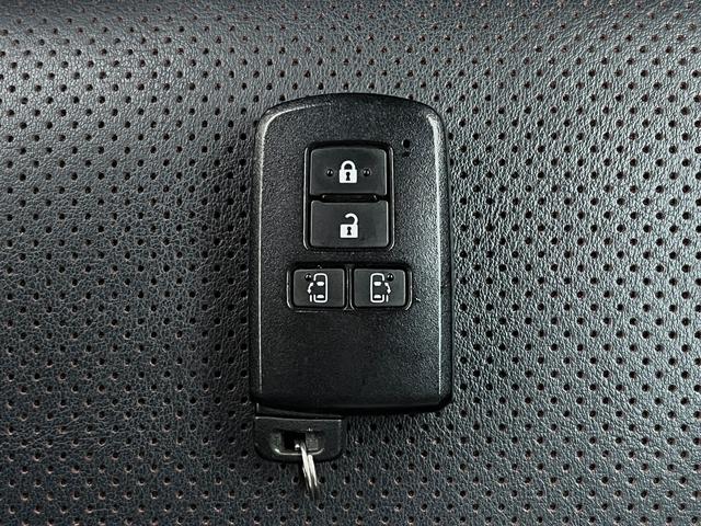 エスクァイア Ｇｉ　ワンオーナー　ＴＳＳ　ナビ　フルセグ　Ｂｌｕｅｔｏｏｔｈ　ＤＶＤ　ＳＤ録音　ステリモ　バックカメラ　ドラレコ　ビルトインＥＴＣ２．０　前席シートヒーター　Ｗパワスラ　ＬＥＤオートライト　ＡＨＢ　ＰＣＳ（16枚目）