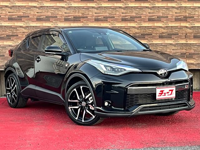 Ｃ－ＨＲ Ｓ　ＧＲスポーツ　ワンオーナー　レーダークルコン　ブラインドスポットモニター　パノラマモニター　ナビ　フルセグ　Ｂｌｕｅｔｏｏｔｈ　ＭｉｒａＣａｓｔ　ＥＴＣ２．０　前後ドラレコ　前席シートヒーター　ＬＥＤライト　ＡＨＢ（3枚目）
