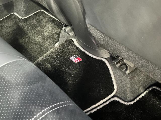 Ｃ－ＨＲ Ｓ　ＧＲスポーツ　ワンオーナー　レーダークルコン　ブラインドスポットモニター　パノラマモニター　ナビ　フルセグ　Ｂｌｕｅｔｏｏｔｈ　ＭｉｒａＣａｓｔ　ＥＴＣ２．０　前後ドラレコ　前席シートヒーター　ＬＥＤライト　ＡＨＢ（37枚目）