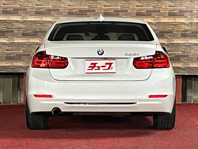 3シリーズ 320iラグジュアリー ワンオーナー 黒革パワーシート 前席シートヒーター クルコン ナビ Bluetooth USB接続 バックカメラ HIDオートライト ドラレコ プッシュスタート 17インチアルミ アイドリングストップ(10枚目)