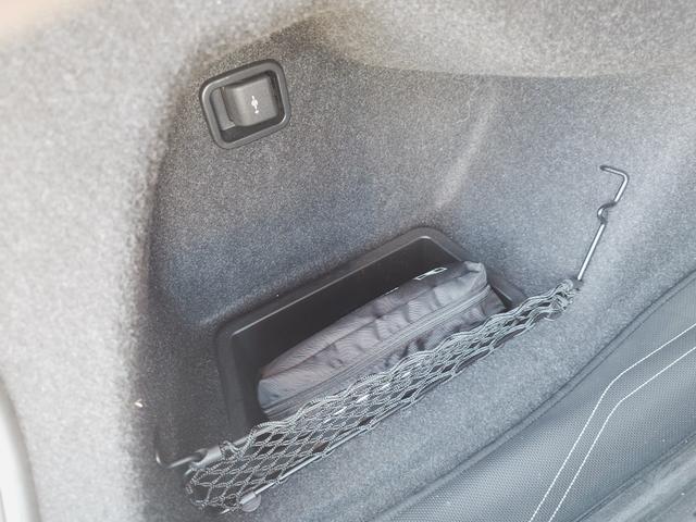 3シリーズ 320iラグジュアリー ワンオーナー 黒革パワーシート 前席シートヒーター クルコン ナビ Bluetooth USB接続 バックカメラ HIDオートライト ドラレコ プッシュスタート 17インチアルミ アイドリングストップ(54枚目)