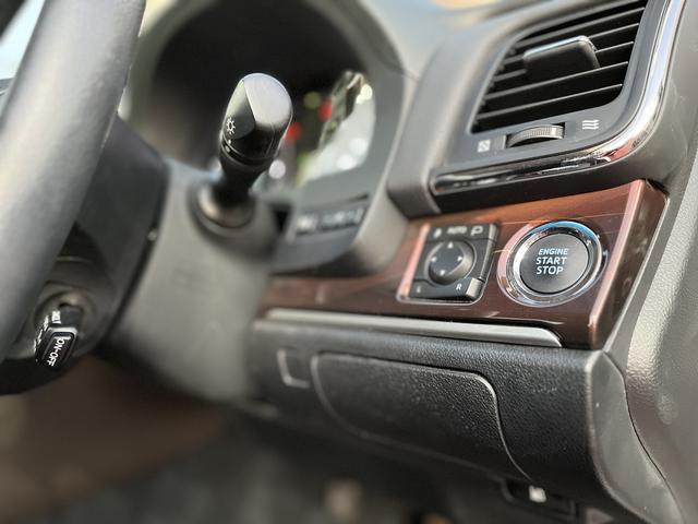 クラウン ロイヤルサルーン クルコン パワーシート メーカーナビ フルセグTV Bluetoothオーディオ DVDビデオ再生 ミュージックサーバー ステリモ バックカメラ ビルトインETC HIDオートライト フォグランプ(23枚目)