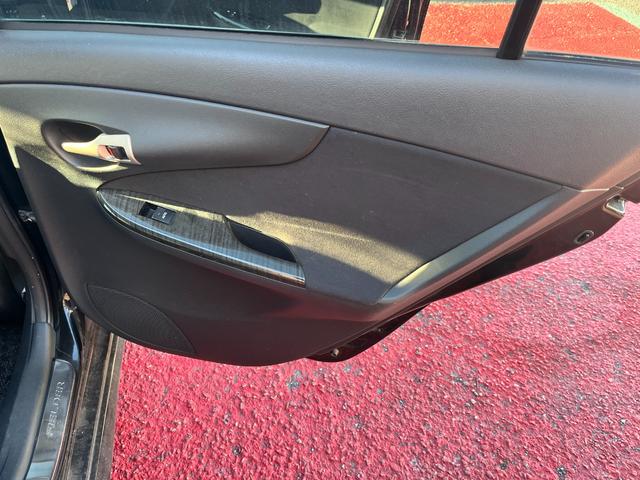 カローラフィールダー １．８Ｓ　エアロツアラー　ＨＤＤナビ　ＤＶＤ再生　ミュージックサーバー　バックカメラ　ＥＴＣ車載器　キーフリープッシュスタート　ＭＴモードシフト　ＨＩＤオートライト　フォグランプ　１６インチアルミホイール（28枚目）