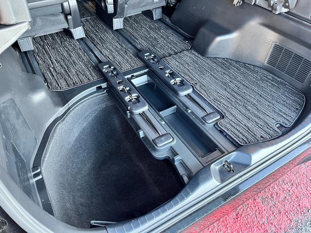 アルファード ２．５Ｓ　タイプゴールド　ワンオーナー　パワーバックドア　１２．１型フリップダウンモニター　ＴＳＳ　レーダークルコン　　ナビ　Ｂｌｕｅｔｏｏｔｈ　フルセグ／ＤＶＤ　ＥＴＣ２．０　バックカメラ　両側パワスラ　ＬＥＤライト　ＡＨＢ（55枚目）