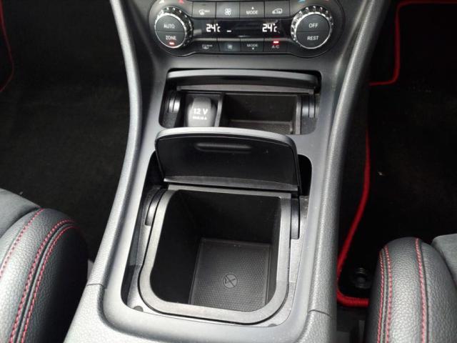 ＣＬＡクラス シューティングブレーク ＣＬＡ２５０シュポルト４マチックシュティングブレーク　禁煙ＭナビＢカメＬＥＤライトＥＴＣ衝突軽減ＢコーナＳキーフリ（18枚目）