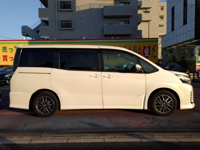 ヴォクシー ZS ナビ TV バックカメラ 両Pドア ETC(11枚目)