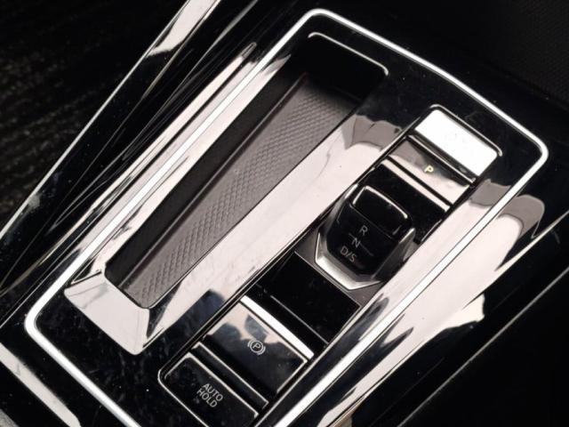 ゴルフ ＴＤＩ　Ｒライン　１オナ禁煙ＳＤナビＢカメラＬＥＤライトＥＴＣ衝突軽減Ｂキーフ（20枚目）