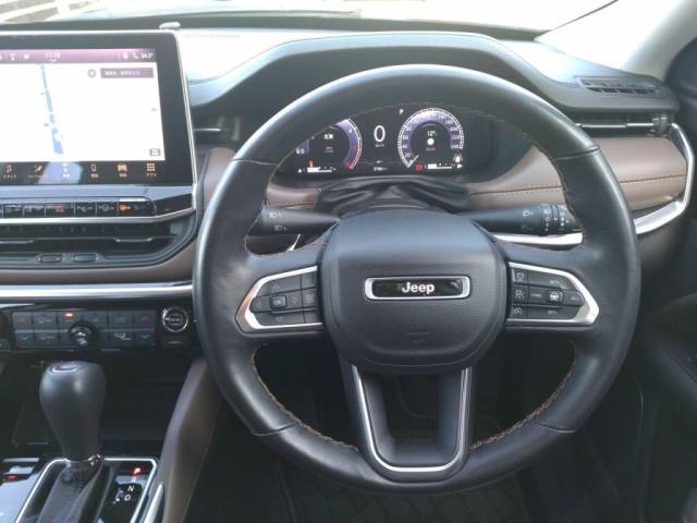 ジープ・コマンダー リミテッド　１オナ１２セグＳＤナビ全方位カメラＬＥＤライトＥＴＣ衝突軽減（3枚目）