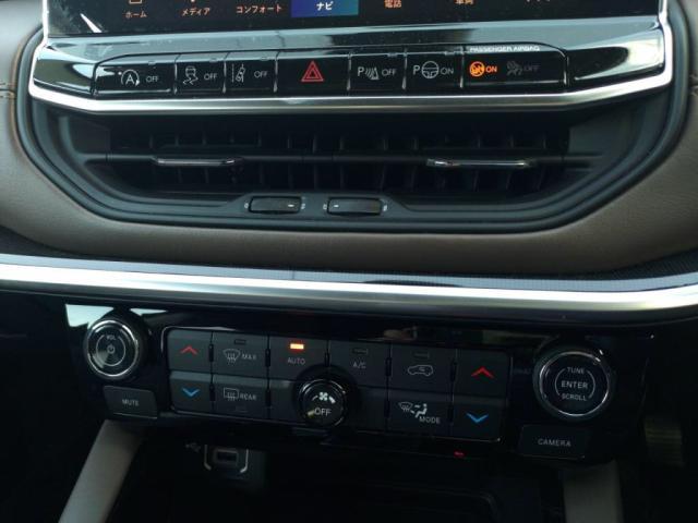 ジープ・コマンダー リミテッド　１オナ１２セグＳＤナビ全方位カメラＬＥＤライトＥＴＣ衝突軽減（16枚目）