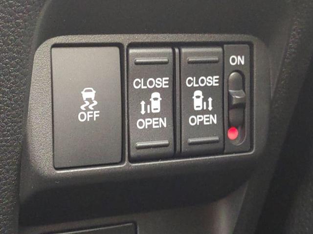 フリード ｅ：ＨＥＶエアー　ＥＸ　登録済未使用車　ＬＥＤライト両Ａドア衝突軽減ＢシートＨキーフ（17枚目）