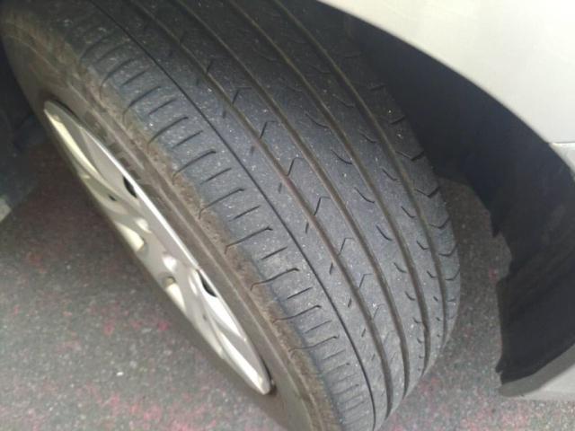 プリウスアルファ Ｓ　Ｌセレクション　ＳＤナビ　フルセグＴＶ　バックカメラ　ＥＴＣ（29枚目）