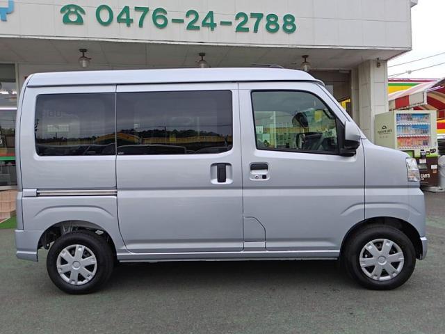 ハイゼットカーゴ クルーズターボ 届出済未使用車 キーフリー衝突軽減BプライバシーGパワーW(9枚目)