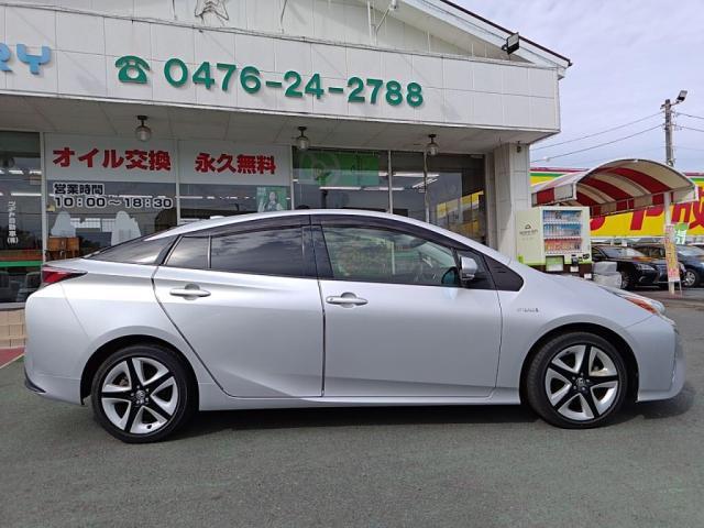 プリウス Sツーリングセレクション 12セグMナビBカメラLEDライトETC衝突軽減Bキーフリ(11枚目)