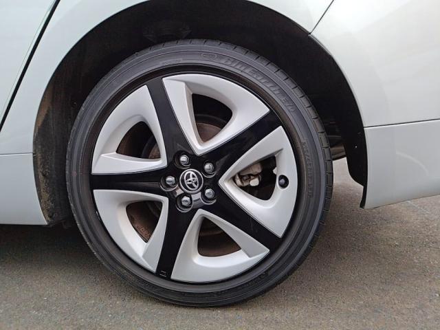 プリウス Sツーリングセレクション 12セグMナビBカメラLEDライトETC衝突軽減Bキーフリ(28枚目)