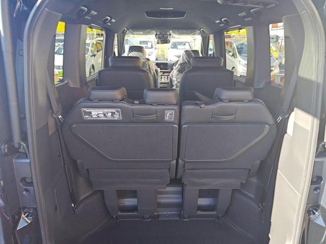 ステップワゴン ｅＨＥＶスパーダプレミアムラインブラックエディション　登録済未使用車　両ＡドアＬＥＤライト電動Ｒゲート衝突軽減Ｂ（25枚目）