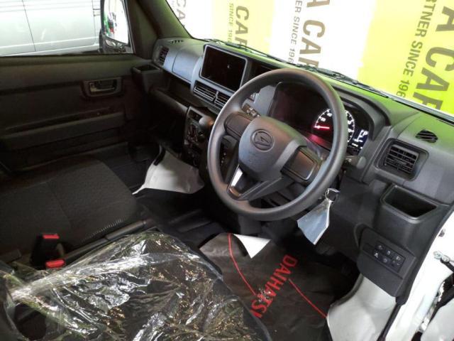 ハイゼットカーゴ ＤＸ　届出済未使用車　キーレス衝突軽減ＢパワーＷコーナーセンサー（3枚目）